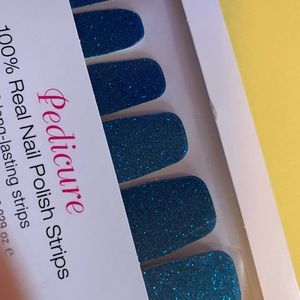 Retired Color Street shade, pedicure